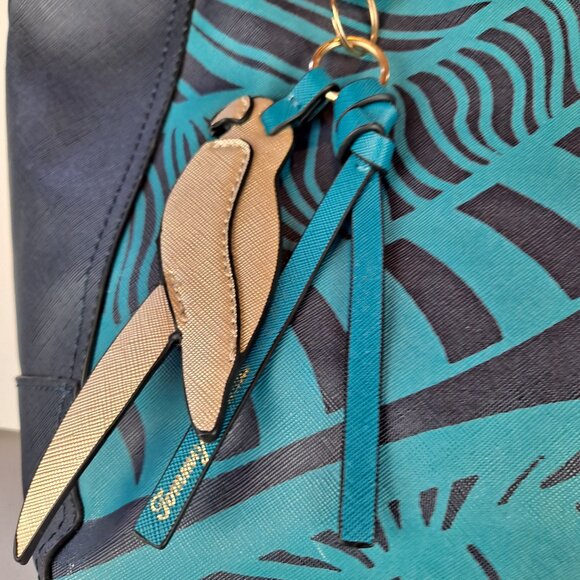 TOMMY BAHAMA DRAKE BAY Tote Bag - Picture 2 of 11